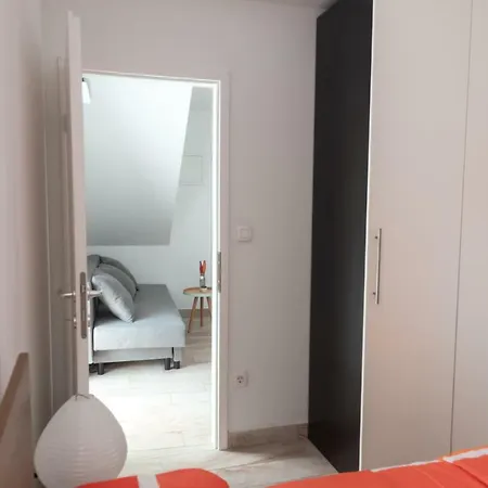 Demix * Koper